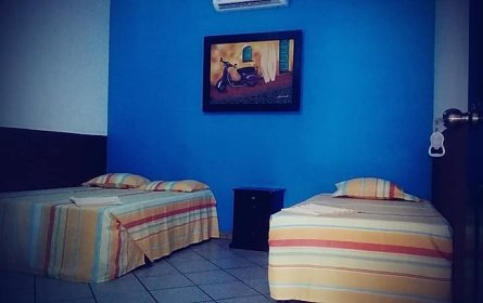 Double private room with air conditioner and bathroom 
